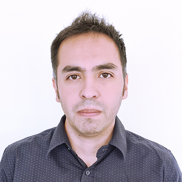 Cristobal Loyola Valenzuela (terapeuta trato directo)
